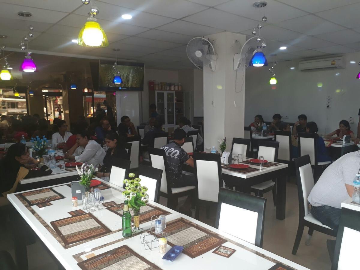 מלון פאטאיה Hari Om Delhi Darbar מראה חיצוני תמונה